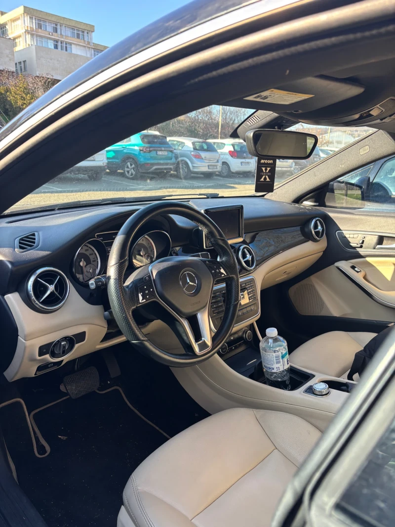 Mercedes-Benz CLA 250, снимка 11 - Автомобили и джипове - 52837856