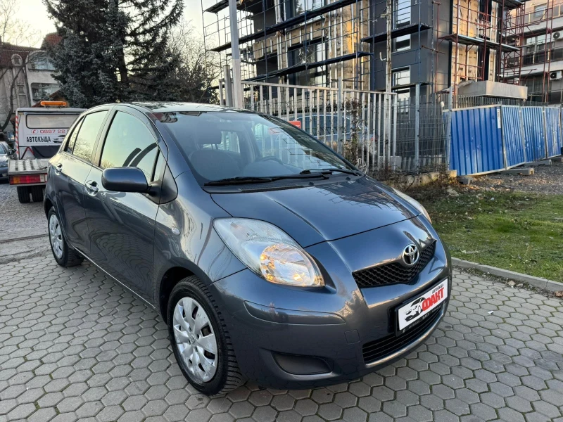 Toyota Yaris 1.3VVT-i, снимка 3 - Автомобили и джипове - 52875794