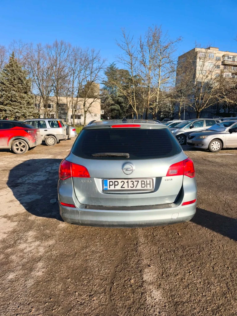 Opel Astra 1.7 CDTI, снимка 2 - Автомобили и джипове - 53274834
