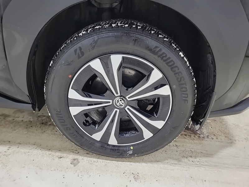 Toyota bZ4X * XLE * CARFAX * БЕЗ ПЪРВОНАЧАЛНА ВНОСКА, снимка 7 - Автомобили и джипове - 53398844