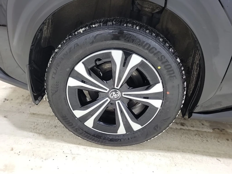 Toyota bZ4X * XLE * CARFAX * БЕЗ ПЪРВОНАЧАЛНА ВНОСКА, снимка 11 - Автомобили и джипове - 53398844