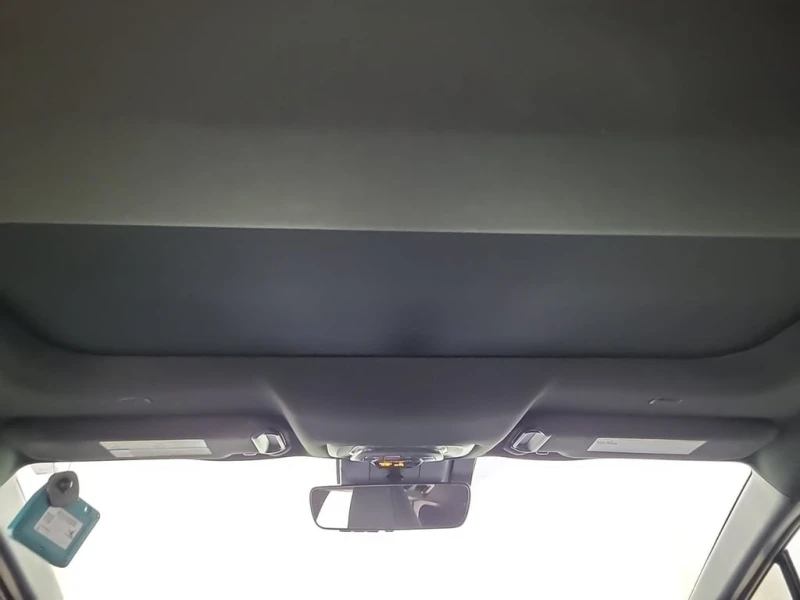 Toyota bZ4X * XLE * CARFAX * БЕЗ ПЪРВОНАЧАЛНА ВНОСКА, снимка 12 - Автомобили и джипове - 53398844