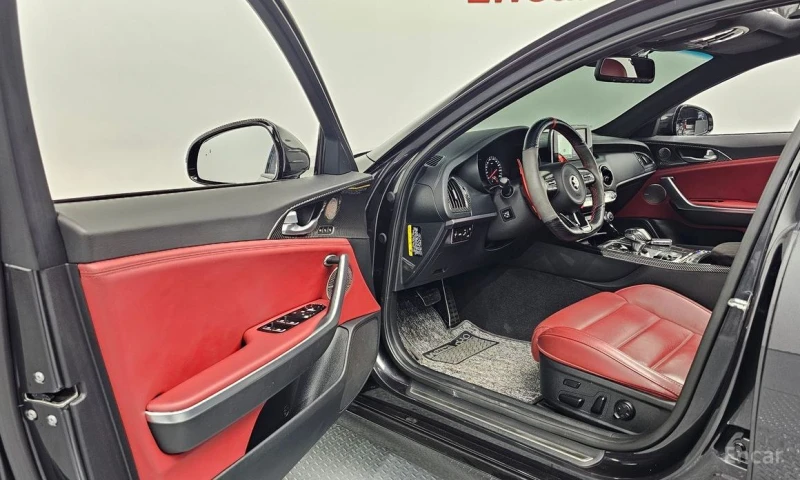 Kia Stinger, снимка 9 - Автомобили и джипове - 53424142