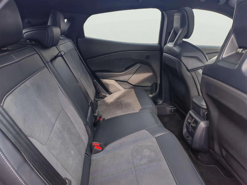 Ford Mustang Mach-E BEV 98 kWh, снимка 10 - Автомобили и джипове - 53448336