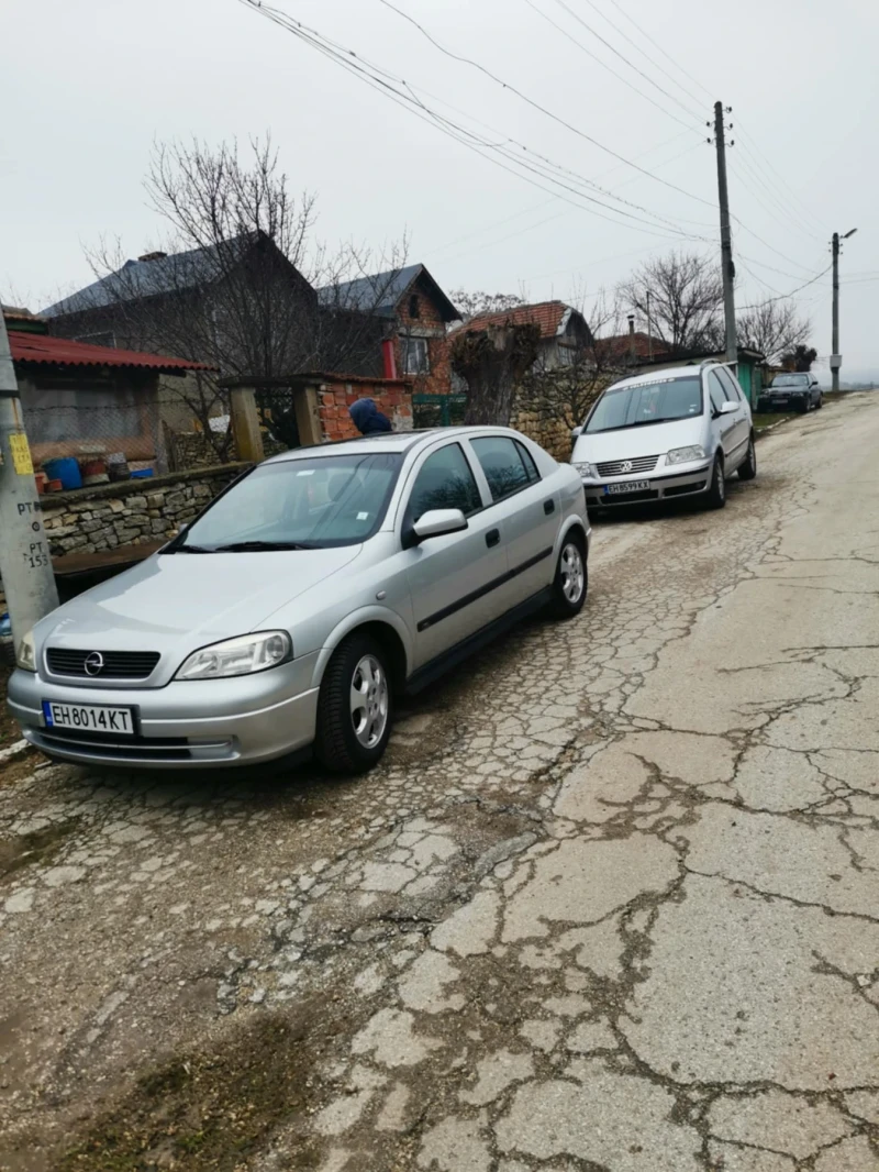 Opel Astra 1.6, снимка 9 - Автомобили и джипове - 53579543