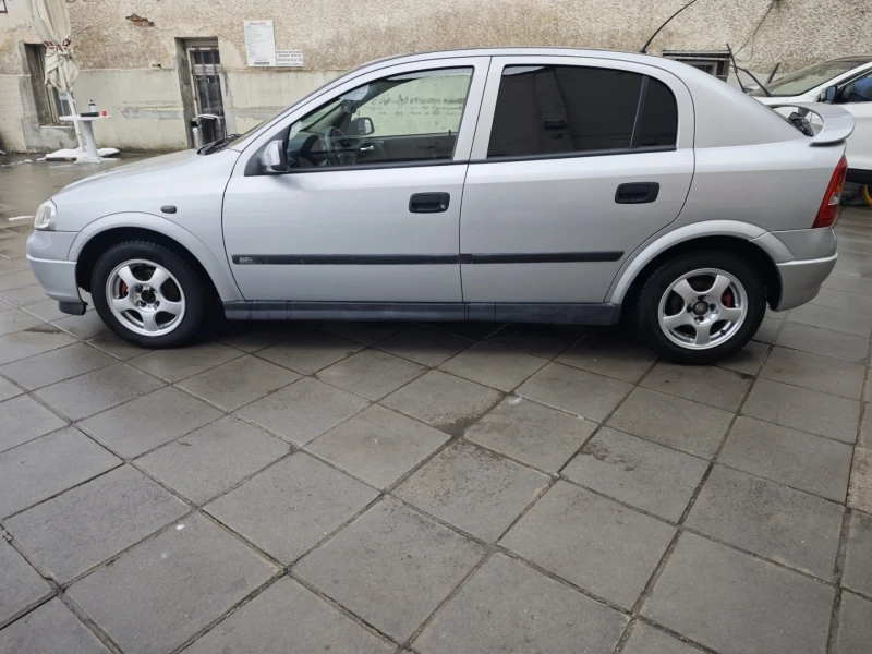 Opel Astra 1.6, снимка 3 - Автомобили и джипове - 53579543