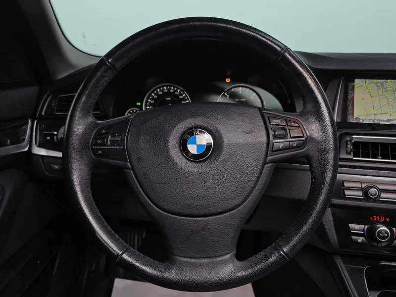 BMW 520 5 Series (F10) 520D, снимка 13 - Автомобили и джипове - 54959262