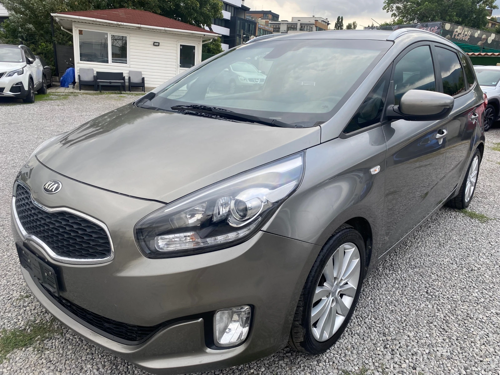 Kia Carens АВТОМАТИК-ЛИЗИНГ, снимка 1