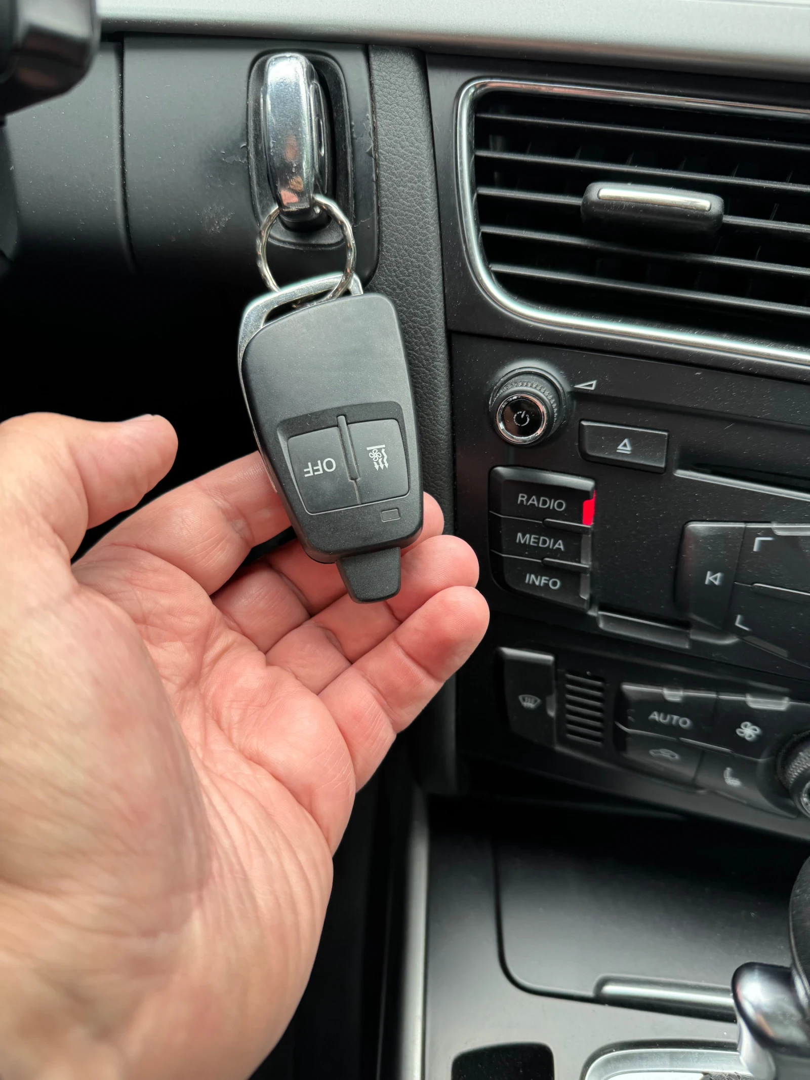 Audi A4 3, 0 239 кс  - изображение 10
