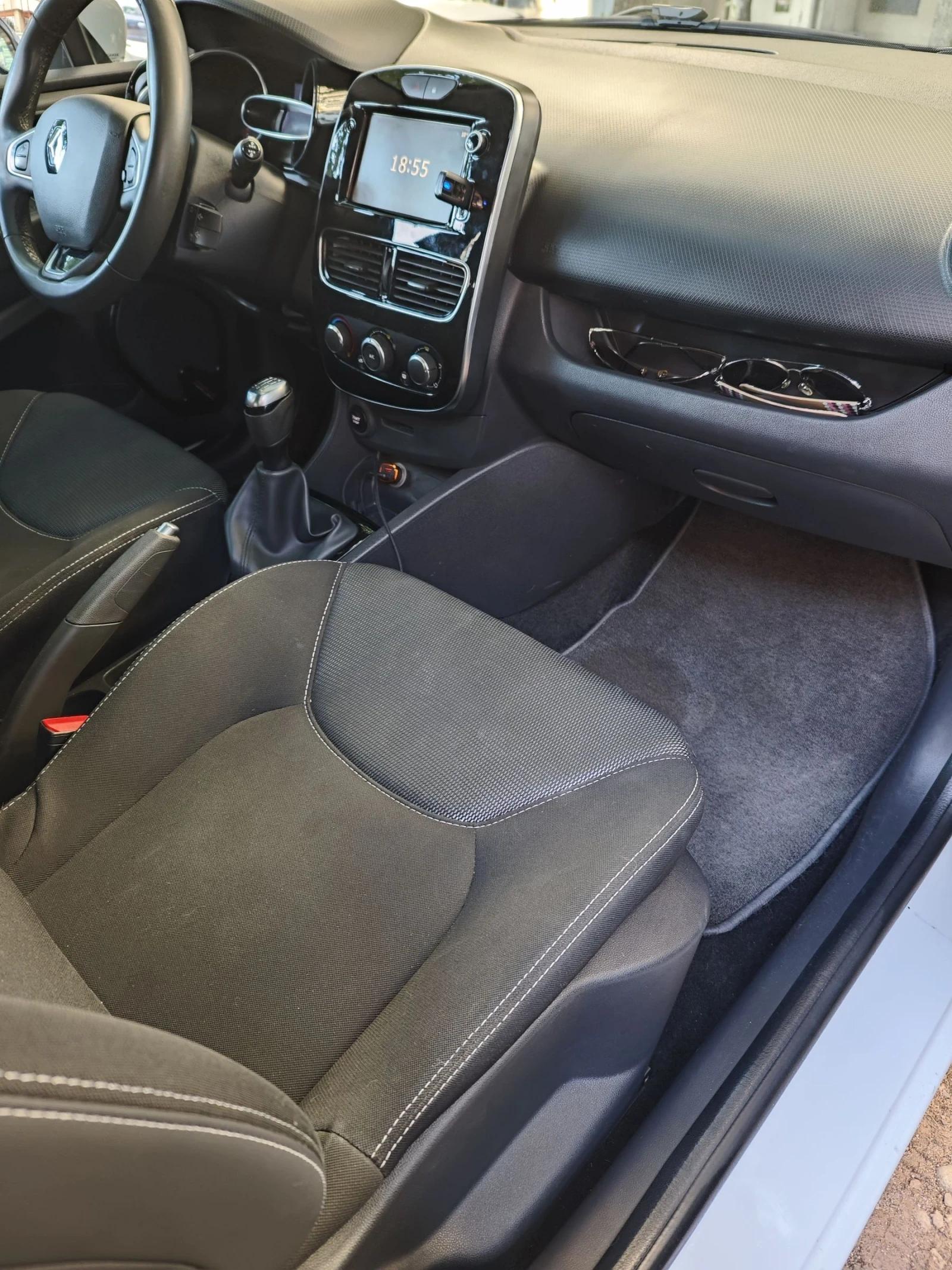 Renault Clio 1.5 dci ZEN Перфектна - изображение 10