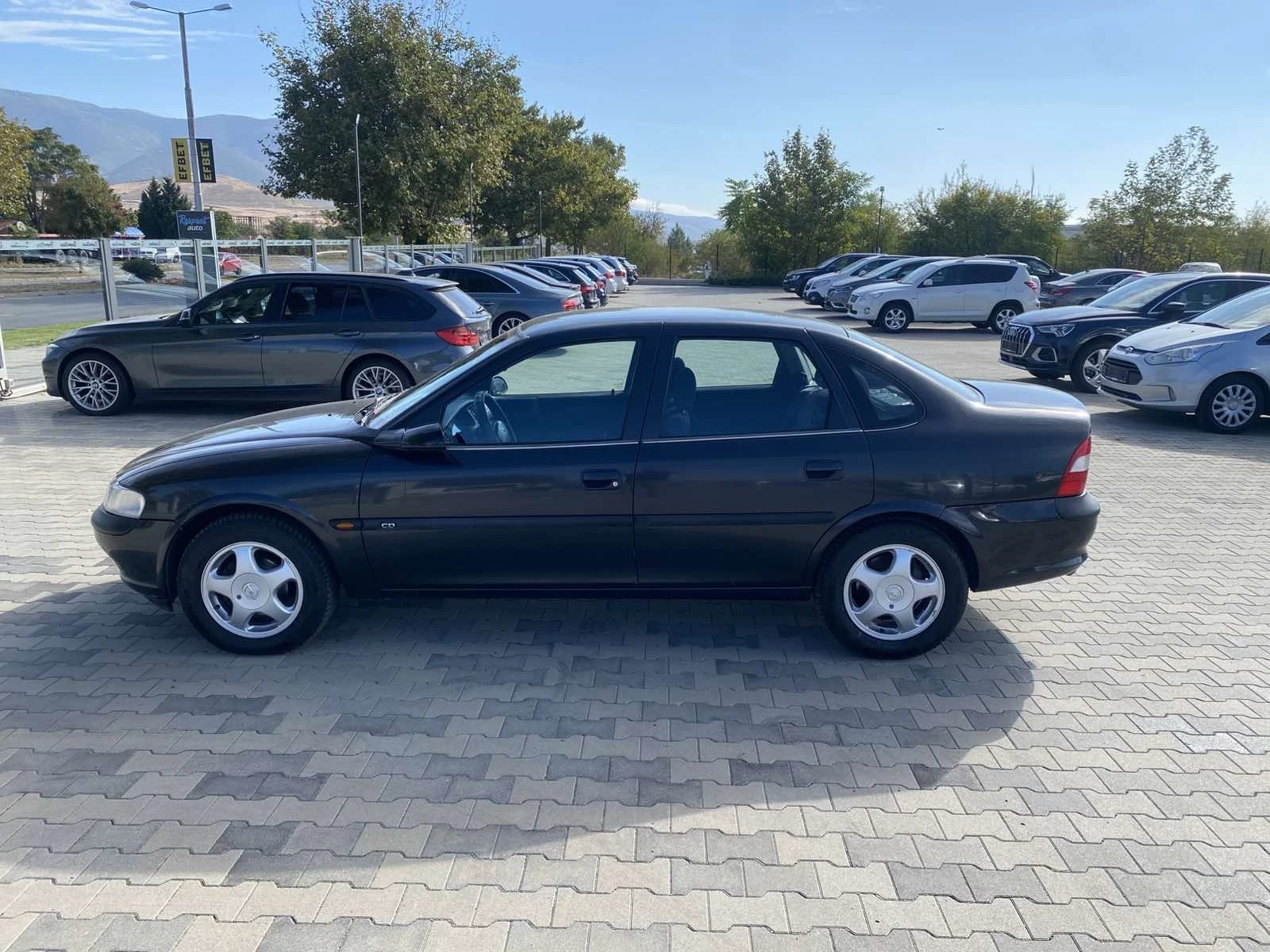 Opel Vectra КАТО НОВА - изображение 6