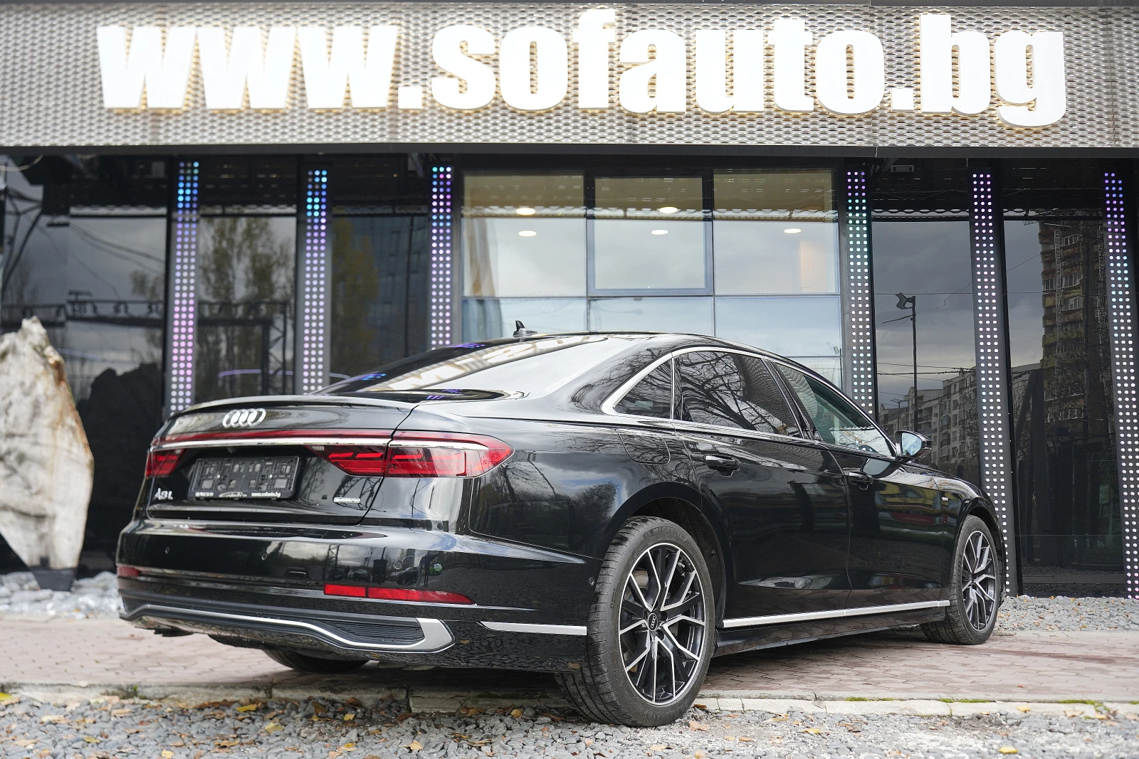 Audi A8 L 60TFSI e-tron Plug-in Hybrid Quattro S Line | Mobile.bg   6