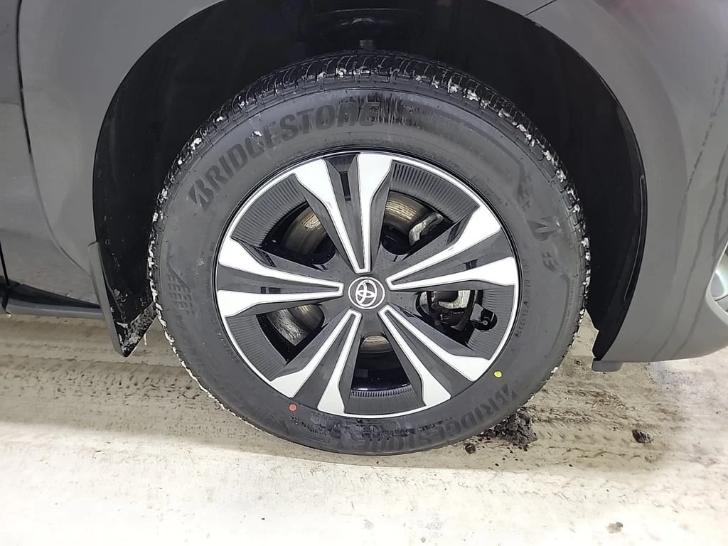 Toyota bZ4X * XLE * CARFAX * ��� ������������ ������ | Mobile.bg � ����������� 17