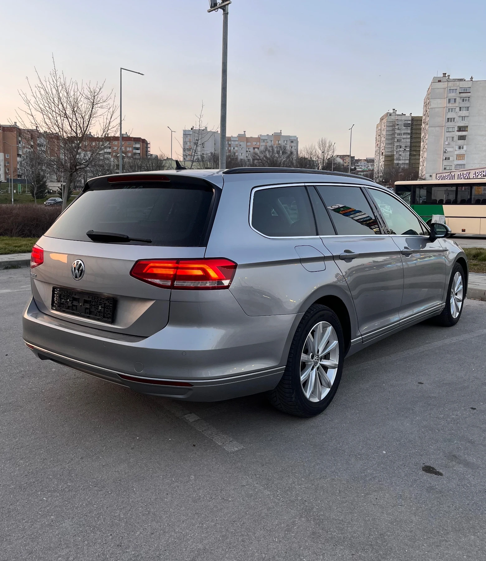 VW Passat 2.0 TDI / 150 к.с. / 2018 / KEYLESS GO, снимка 5 - Автомобили и джипове - 53851863
