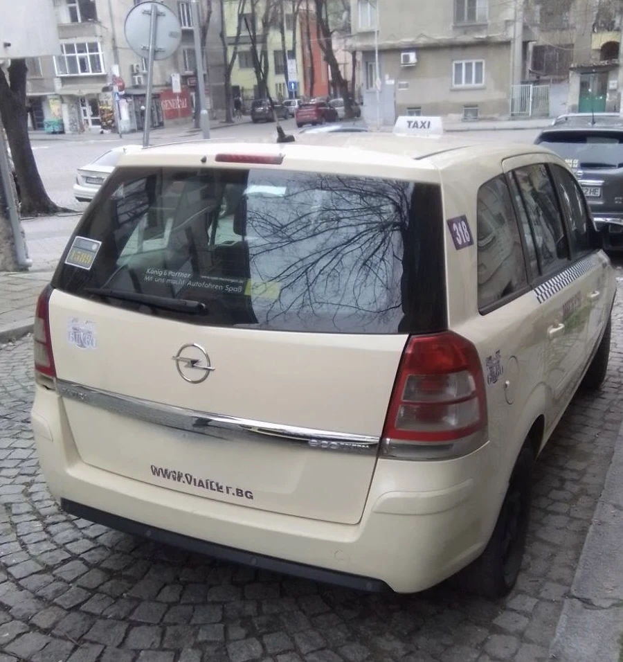 Opel Zafira, снимка 6 - Автомобили и джипове - 53985662