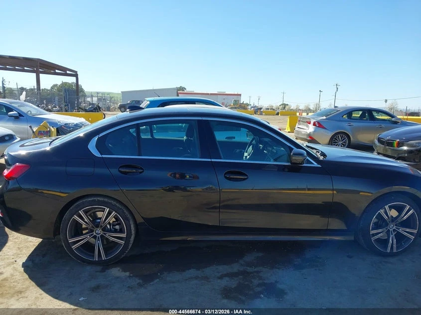 BMW 330 2.0l I, снимка 13 - Автомобили и джипове - 54094437