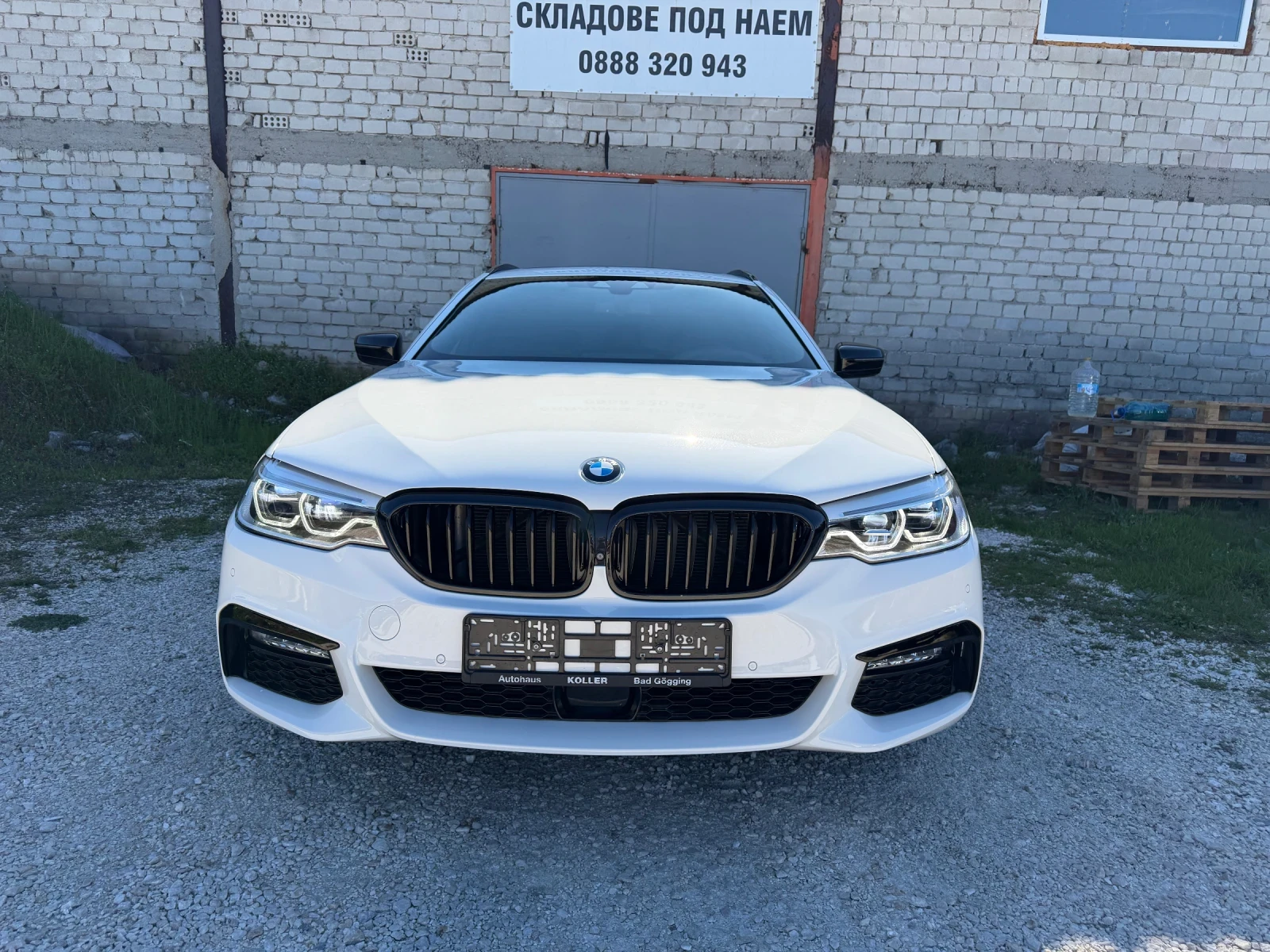 BMW 530 M paper HEAD UP/DISTRONIK/360KAMERI/PANORAMA, снимка 2 - Автомобили и джипове - 54138581