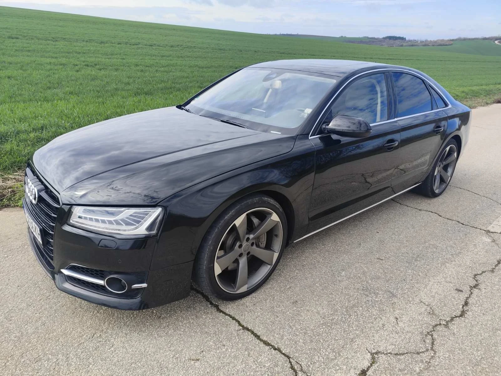 Audi A8, снимка 3 - Автомобили и джипове - 54151436