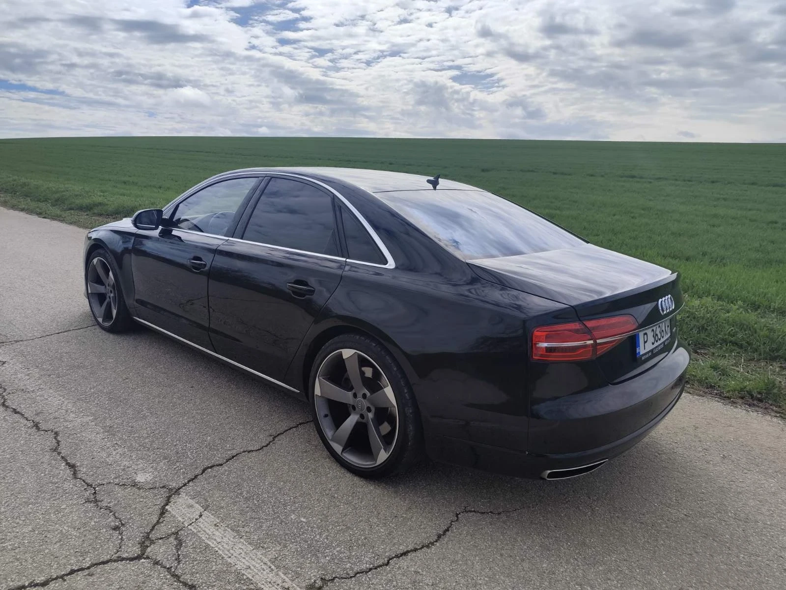 Audi A8, снимка 2 - Автомобили и джипове - 54151436