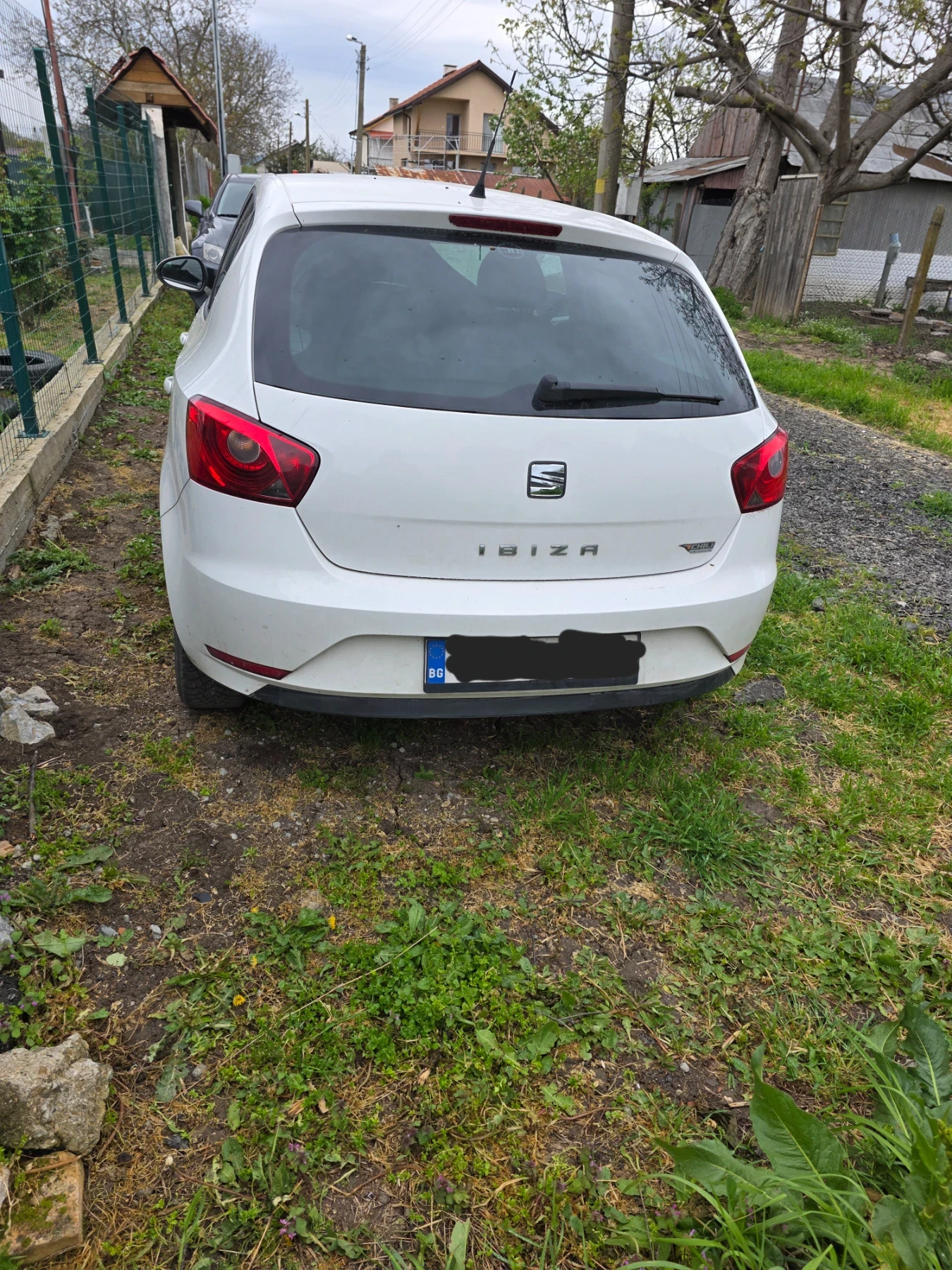 Seat Ibiza, снимка 3 - Автомобили и джипове - 54285610