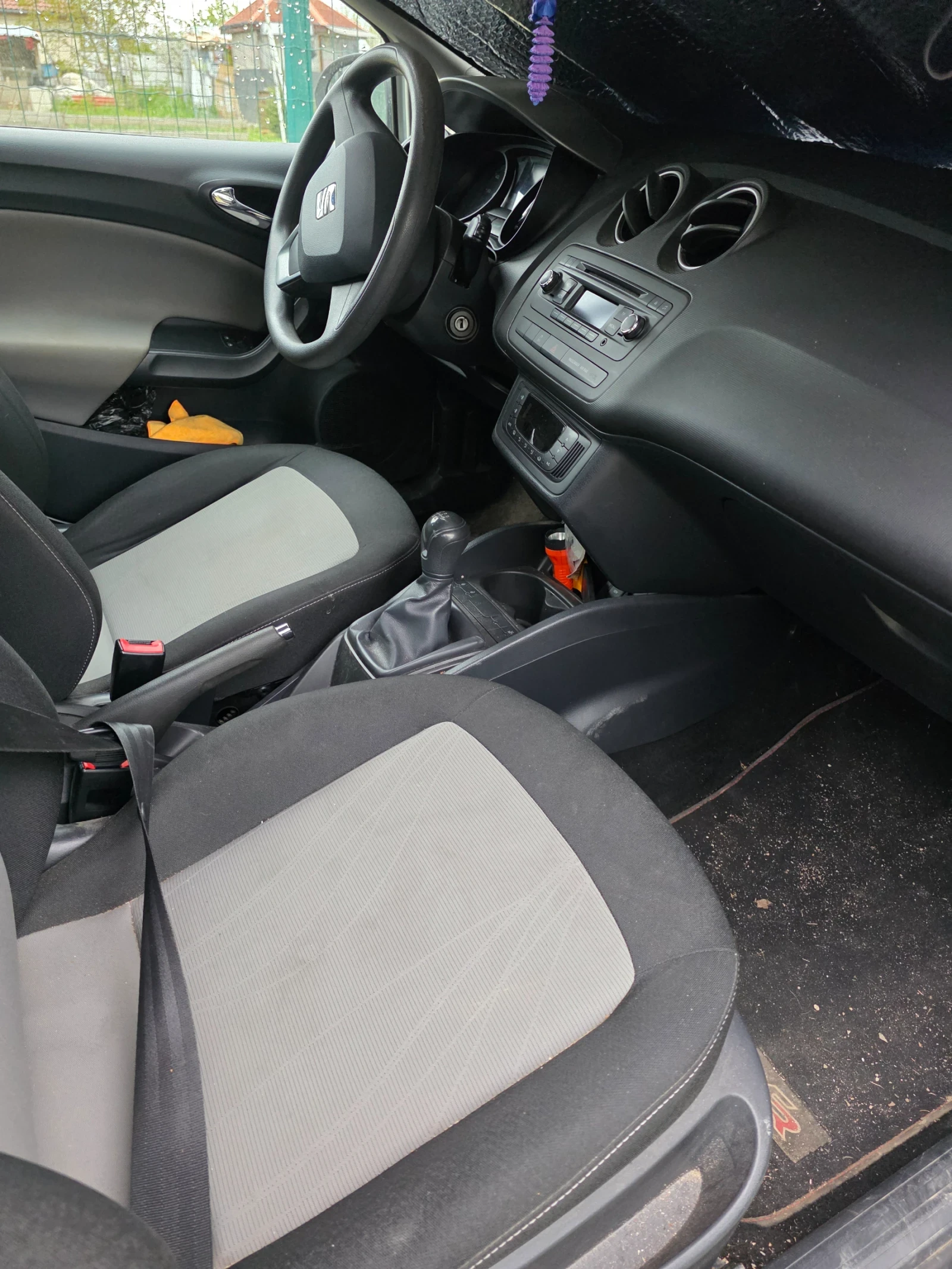 Seat Ibiza, снимка 4 - Автомобили и джипове - 54285610