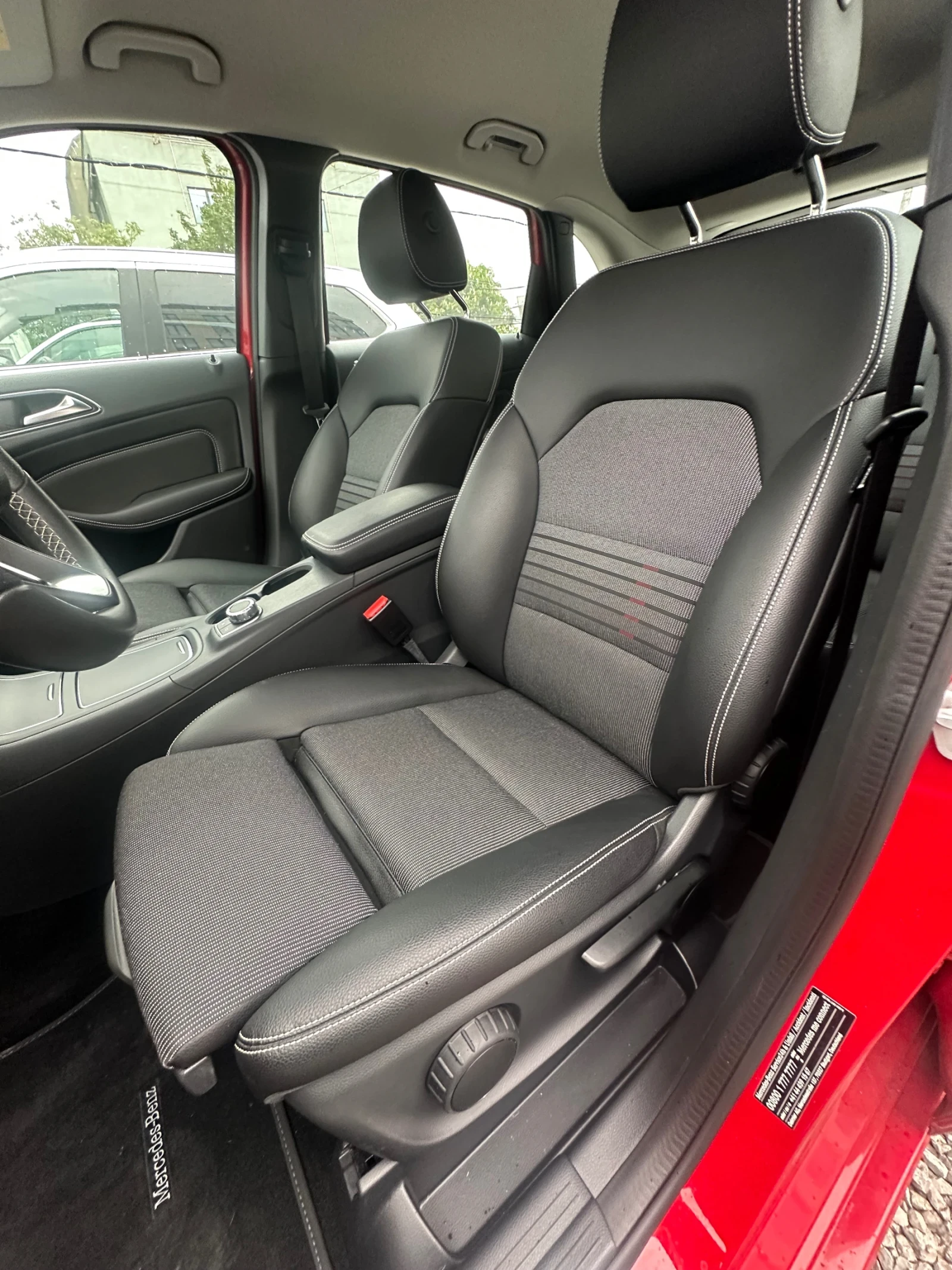 Mercedes-Benz B 220 4х4 АВТОМАТИК НАВИГАЦИЯ, снимка 14 - Автомобили и джипове - 54577224