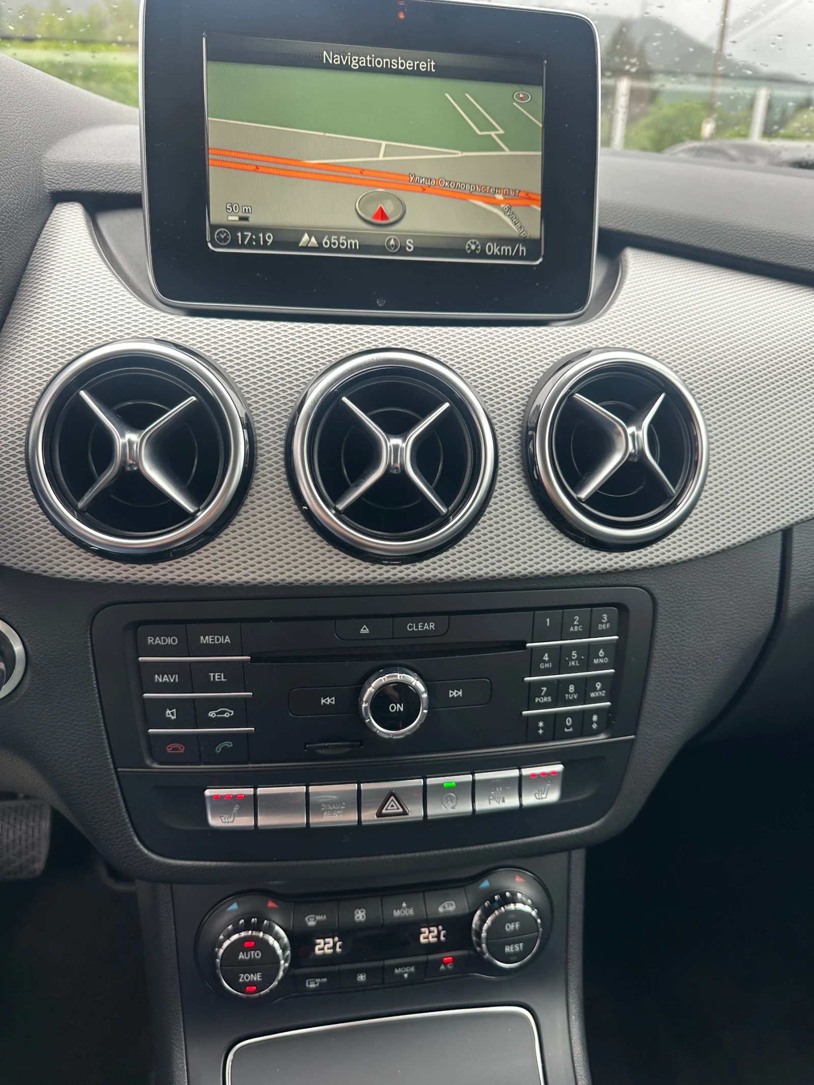 Mercedes-Benz B 220 4х4 АВТОМАТИК НАВИГАЦИЯ, снимка 13 - Автомобили и джипове - 54577224