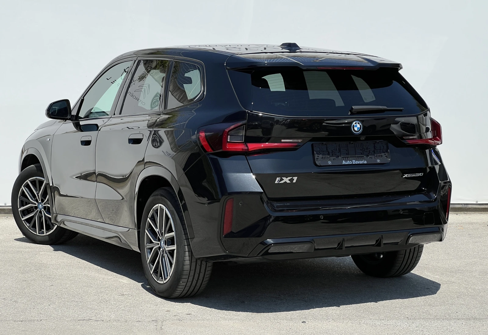 BMW iX1 xDrive30, снимка 4 - Автомобили и джипове - 55540913