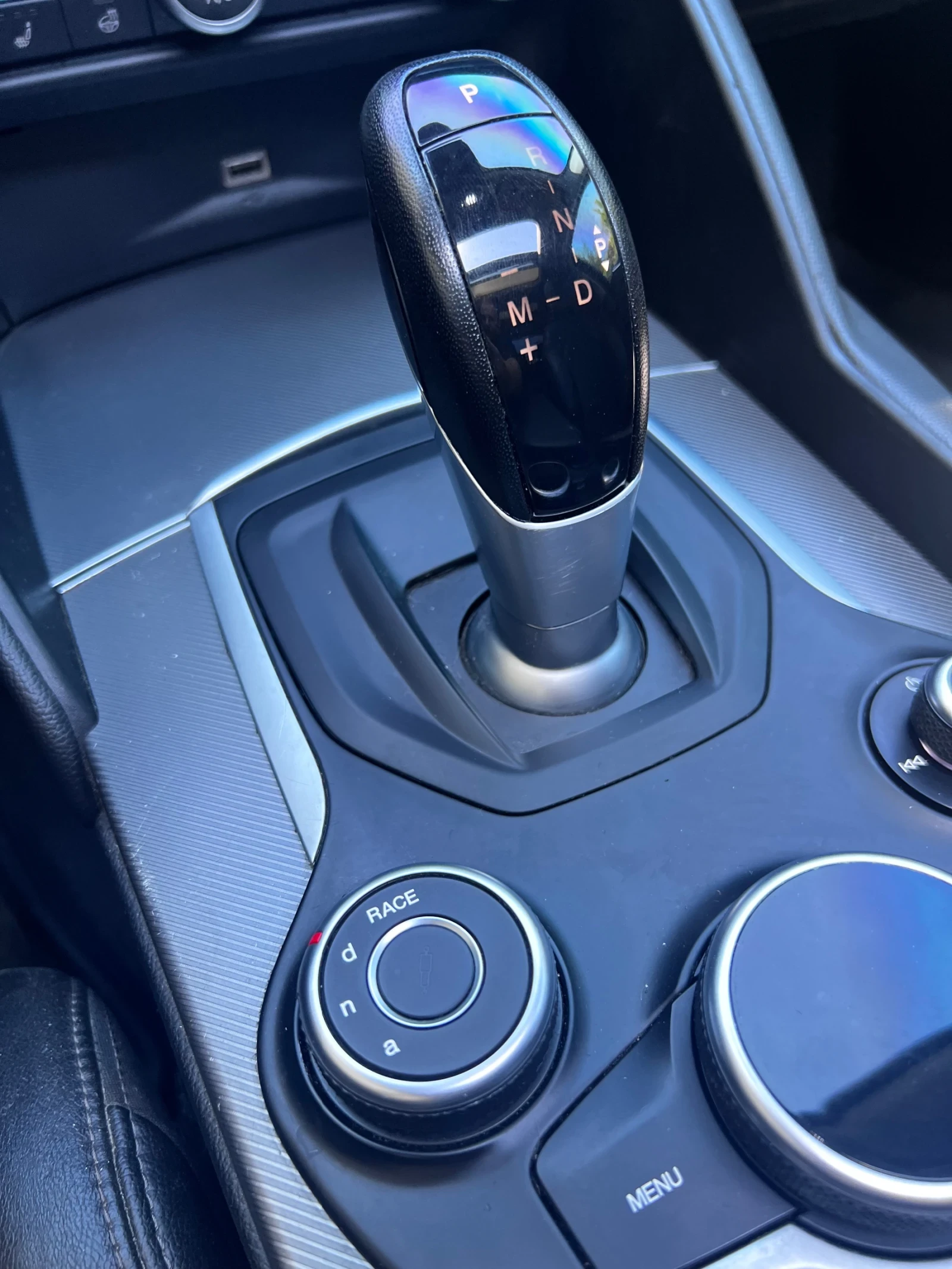 Alfa Romeo Giulia, снимка 14 - Автомобили и джипове - 55626448