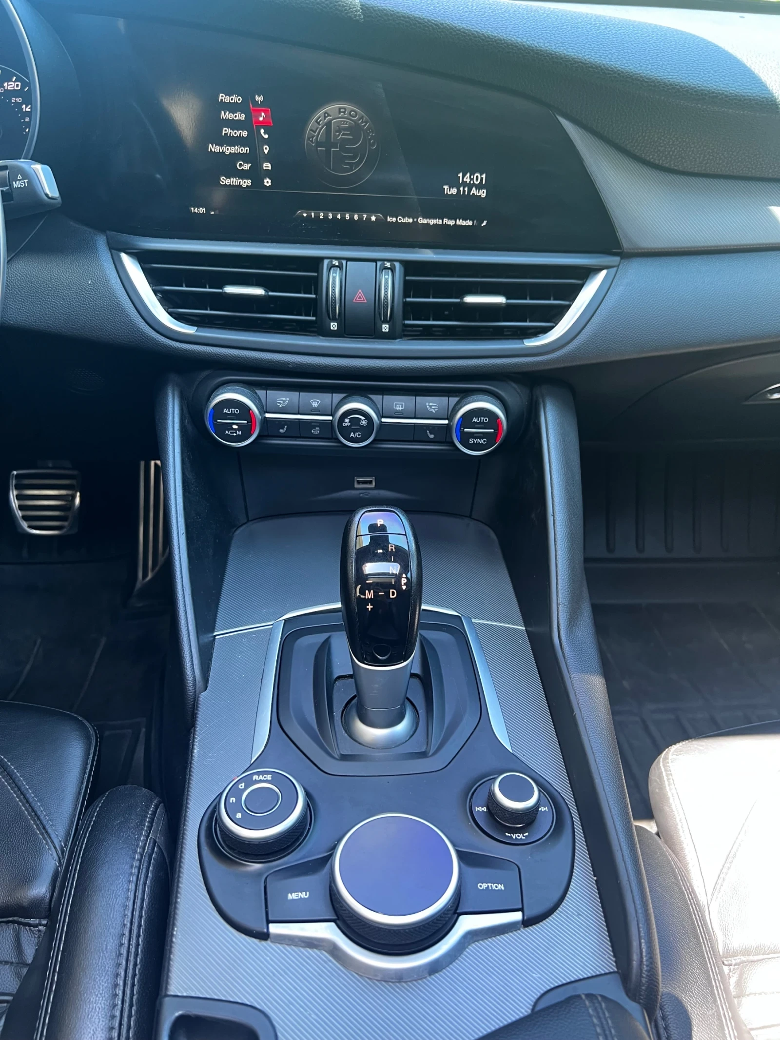 Alfa Romeo Giulia, снимка 15 - Автомобили и джипове - 55626448