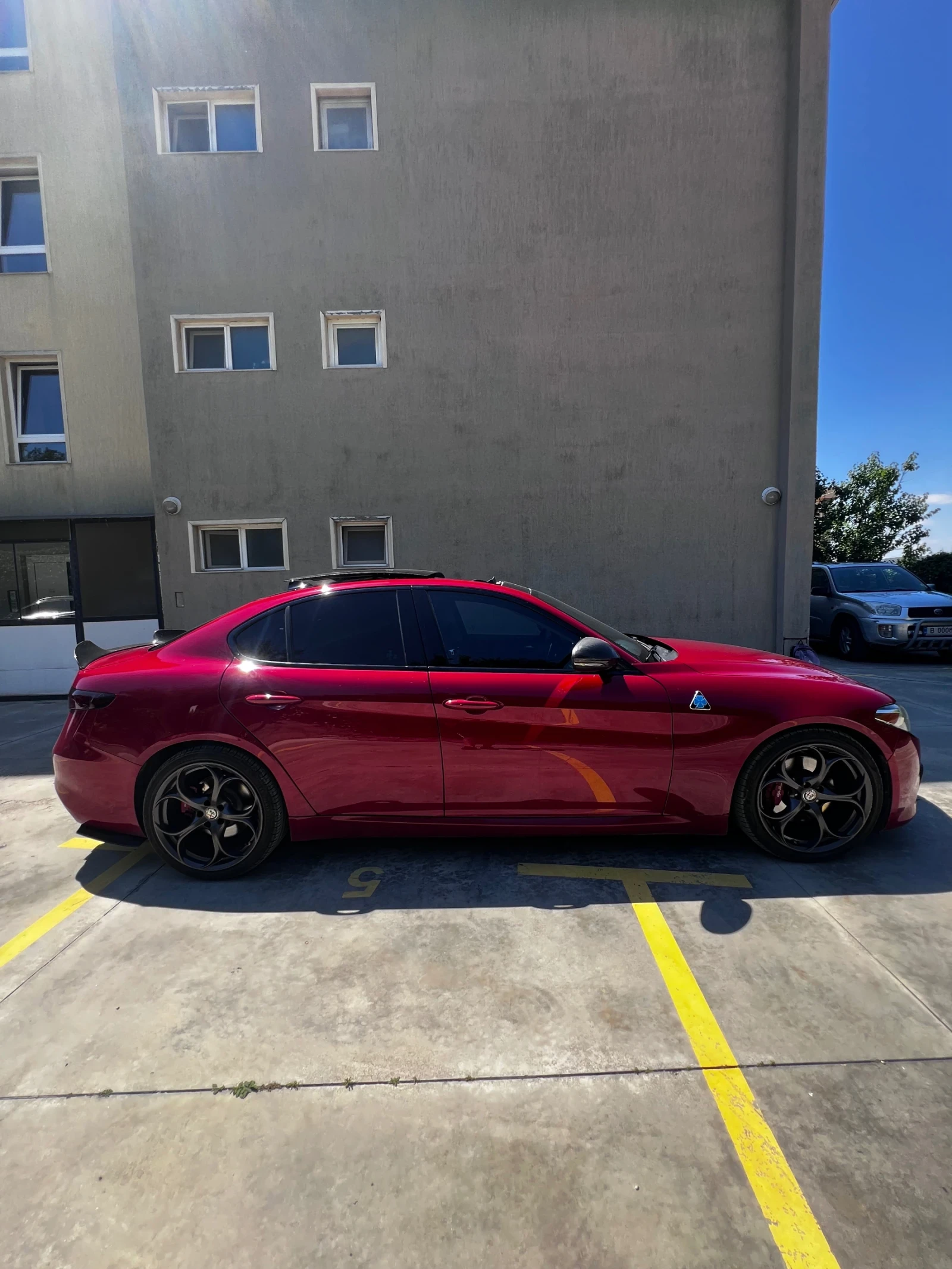 Alfa Romeo Giulia, снимка 6 - Автомобили и джипове - 55626448