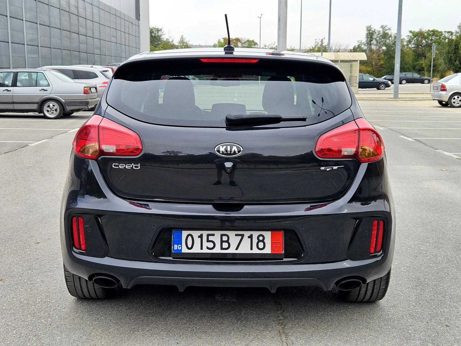 Kia Ceed 1.6 GT Швейцария , снимка 6 - Автомобили и джипове - 56171391