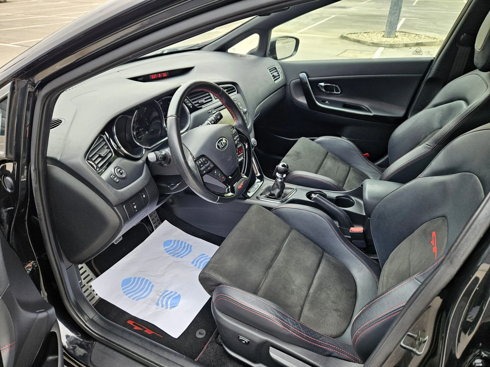 Kia Ceed 1.6 GT Швейцария , снимка 9 - Автомобили и джипове - 56171391