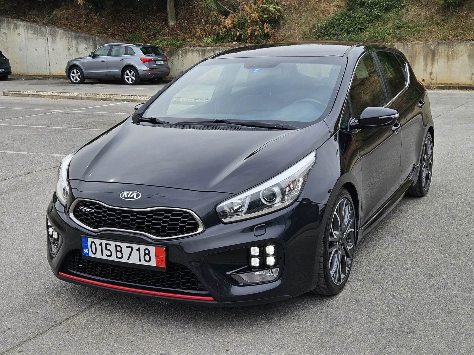 Kia Ceed 1.6 GT Швейцария , снимка 4 - Автомобили и джипове - 56171391