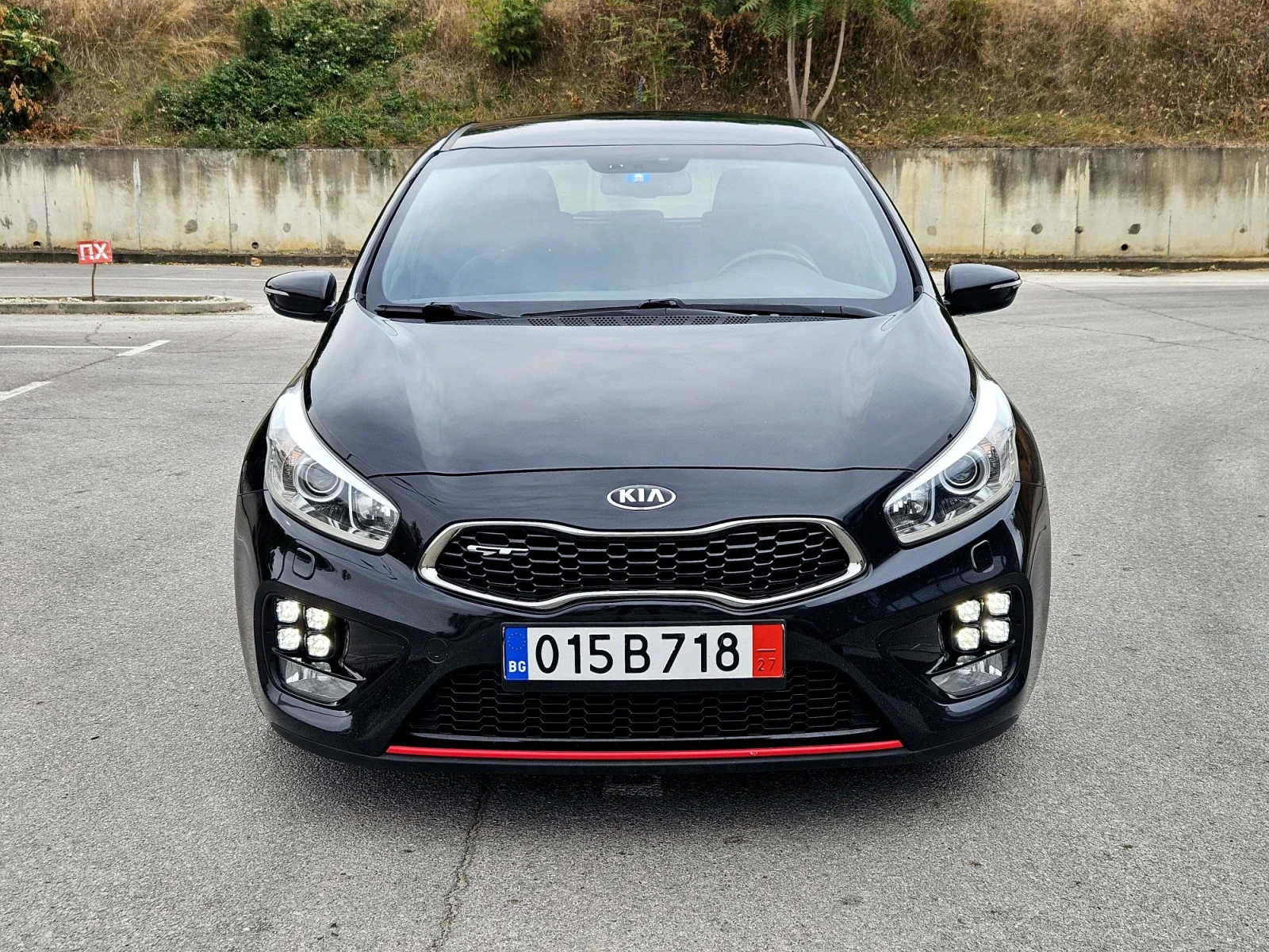 Kia Ceed 1.6 GT Швейцария , снимка 2 - Автомобили и джипове - 56171391