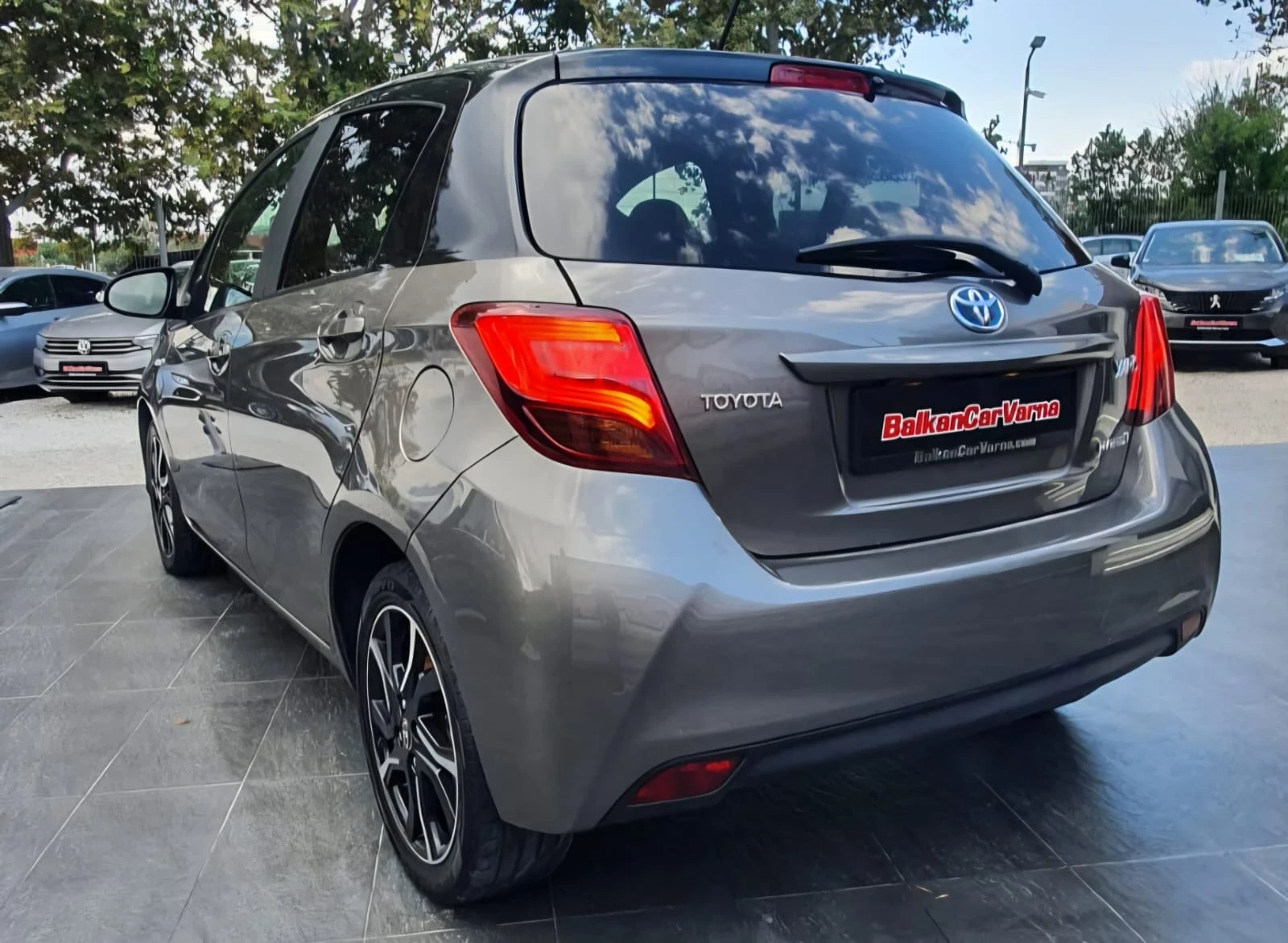 Toyota Yaris 1.5 Hybrid Bi-color 143 ���.��! | Mobile.bg � ����������� 3