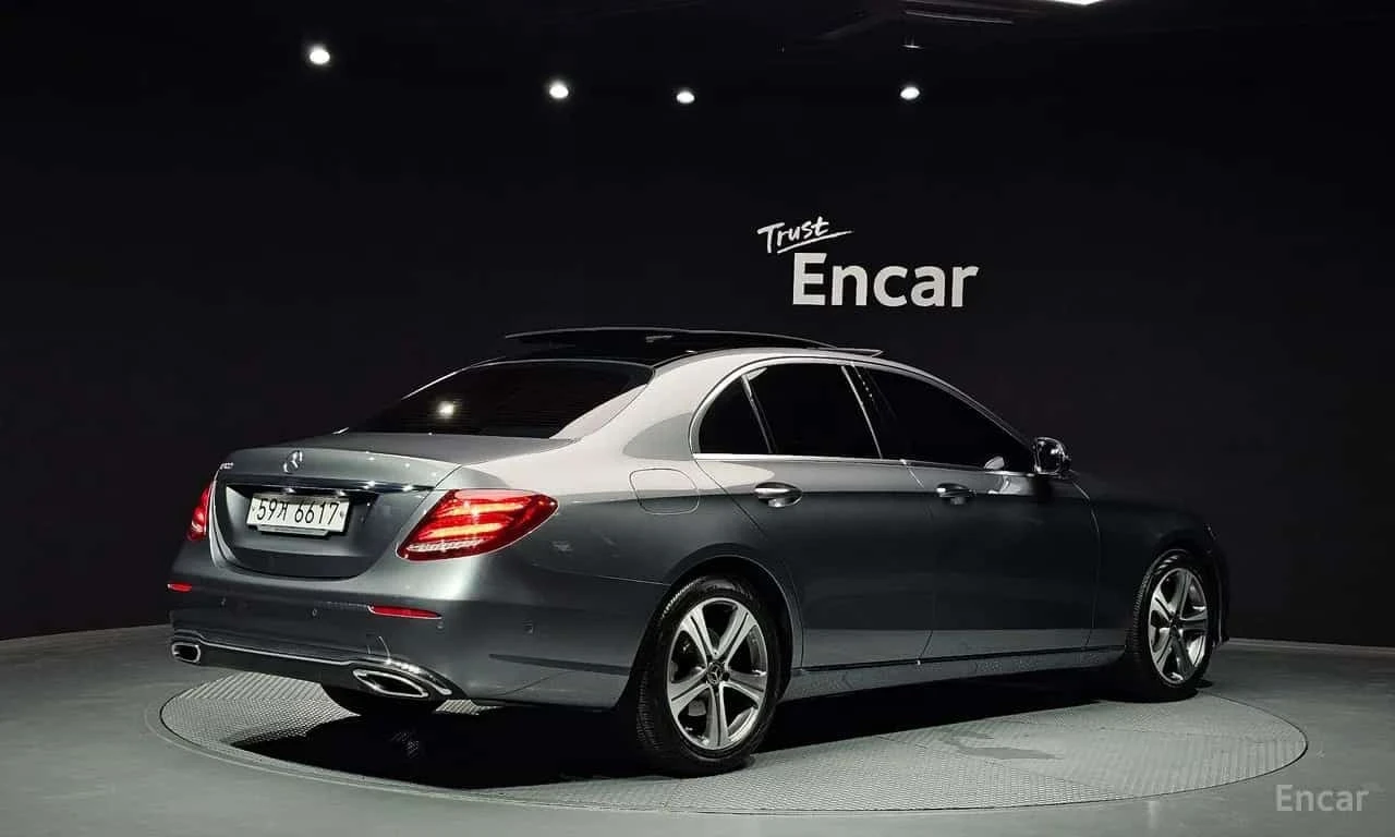 Mercedes-Benz E 300 * Avantgarde * ������ ���� �� �������� | Mobile.bg � ����������� 2