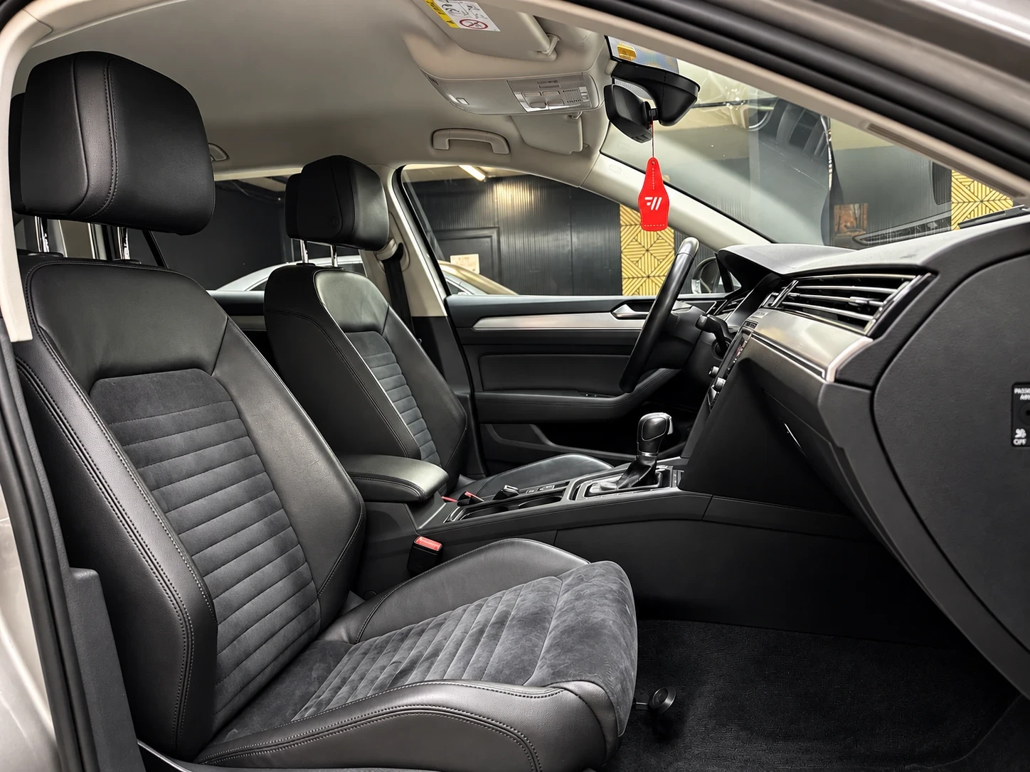 VW Passat DIGITAL::HIGHLINE::DISTRONIK::�������:: | Mobile.bg � ����������� 9