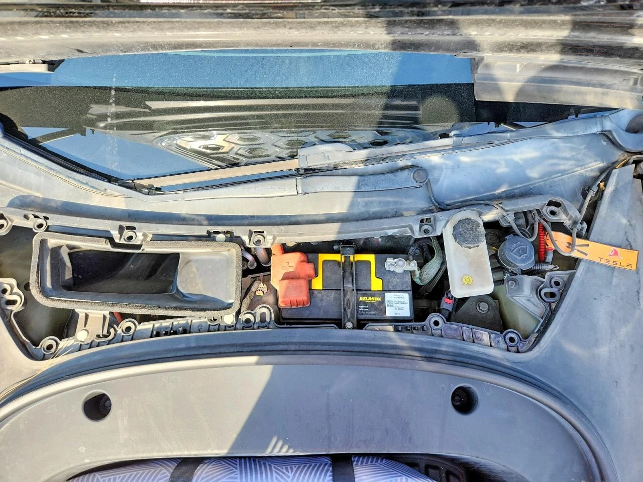 Tesla Model 3, снимка 11 - Автомобили и джипове - 56613953