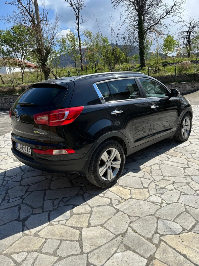 Kia Sportage, снимка 4 - Автомобили и джипове - 47178557