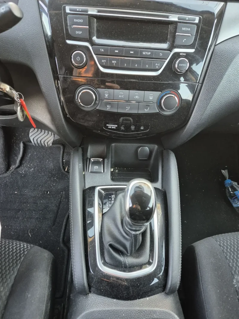 Nissan Qashqai 1.3 Т, снимка 5 - Автомобили и джипове - 47854854