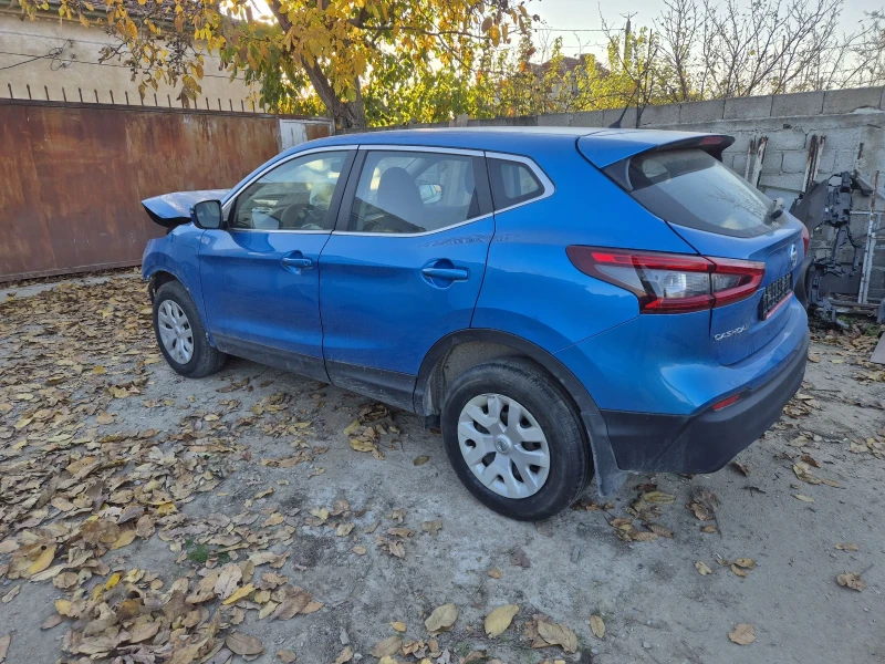 Nissan Qashqai 1.3 Т, снимка 3 - Автомобили и джипове - 47854854