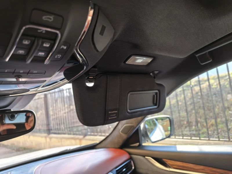 Maserati Levante, снимка 10 - Автомобили и джипове - 52847213