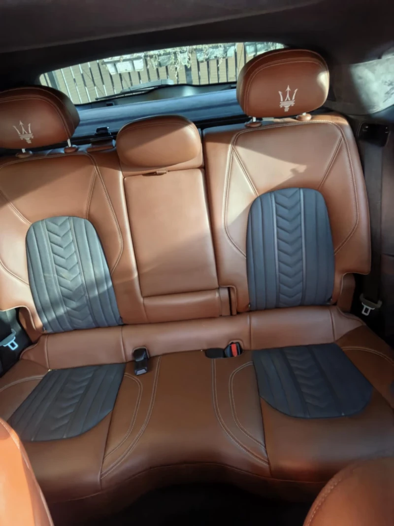 Maserati Levante, снимка 11 - Автомобили и джипове - 52847213