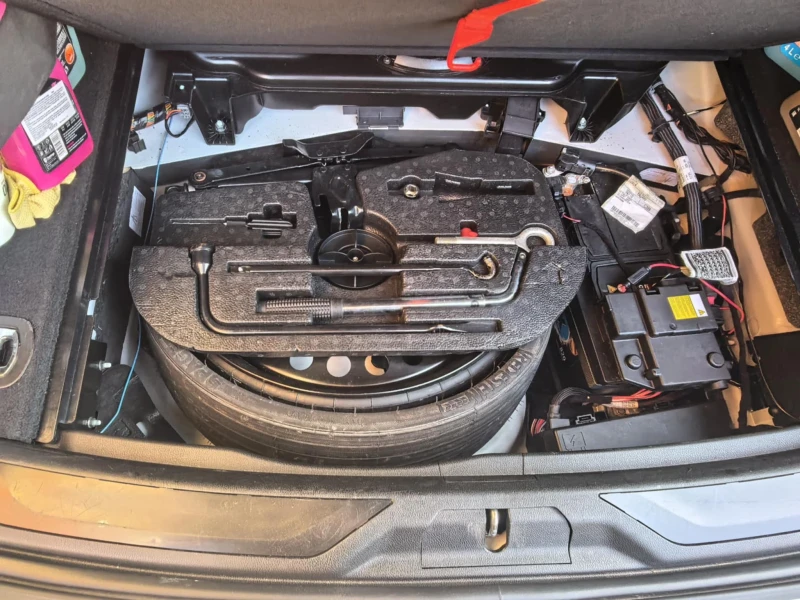 Maserati Levante, снимка 14 - Автомобили и джипове - 52847213