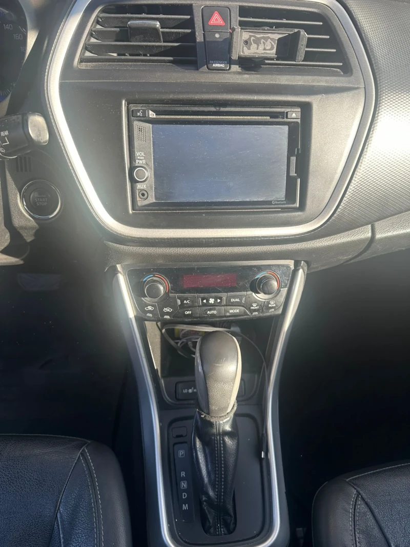 Suzuki SX4 S-Cross 1.6i 120k.c 4x4 UNIKAT ITALIA EURO 6B , снимка 11 - Автомобили и джипове - 53105519