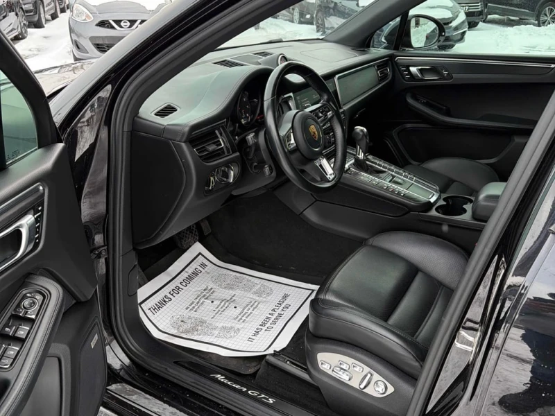 Porsche Macan * GTS * CARFAX * БЕЗ ПЪРВОНАЧАЛНА ВНОСКА, снимка 5 - Автомобили и джипове - 53204916