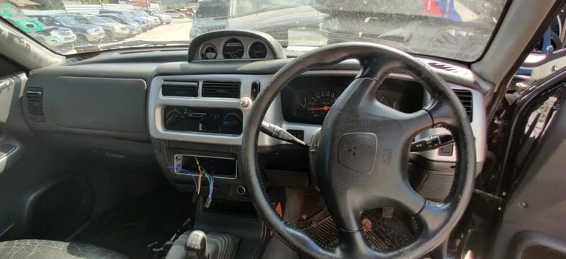 Mitsubishi L200 2.5dti, снимка 6 - Автомобили и джипове - 32810588