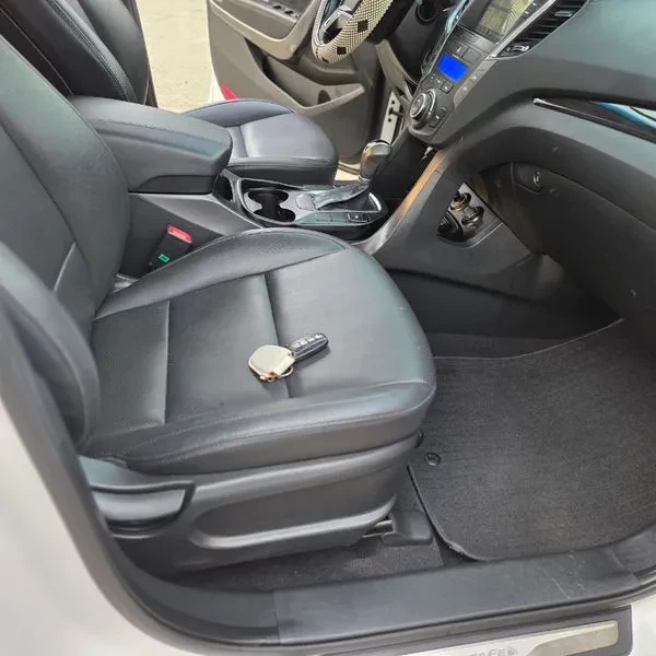 Hyundai Santa fe 2.0 CRDi 4WD - САМО 30% АВАНС, снимка 17 - Автомобили и джипове - 56159106