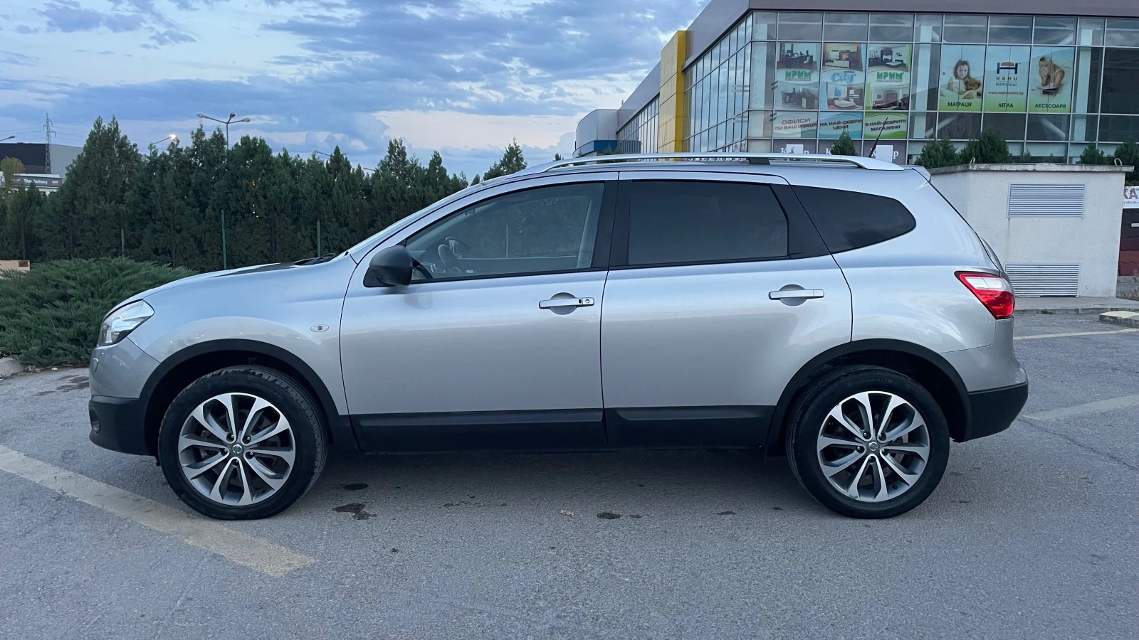 Nissan Qashqai 2.0i NAVI PANORAMA 7 МЕСТА - изображение 7